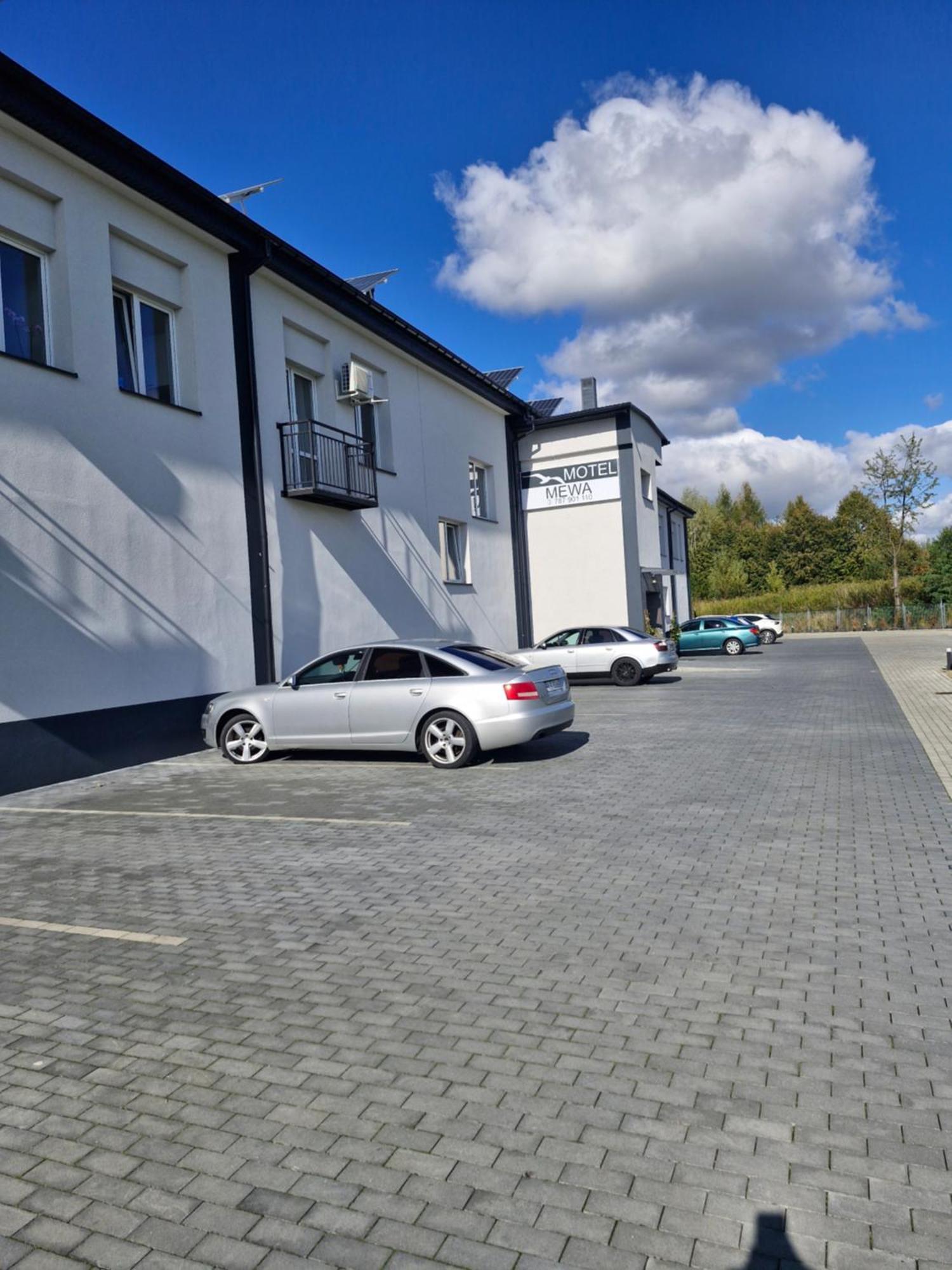 Motel Mewa Lezajsk Exterior photo
